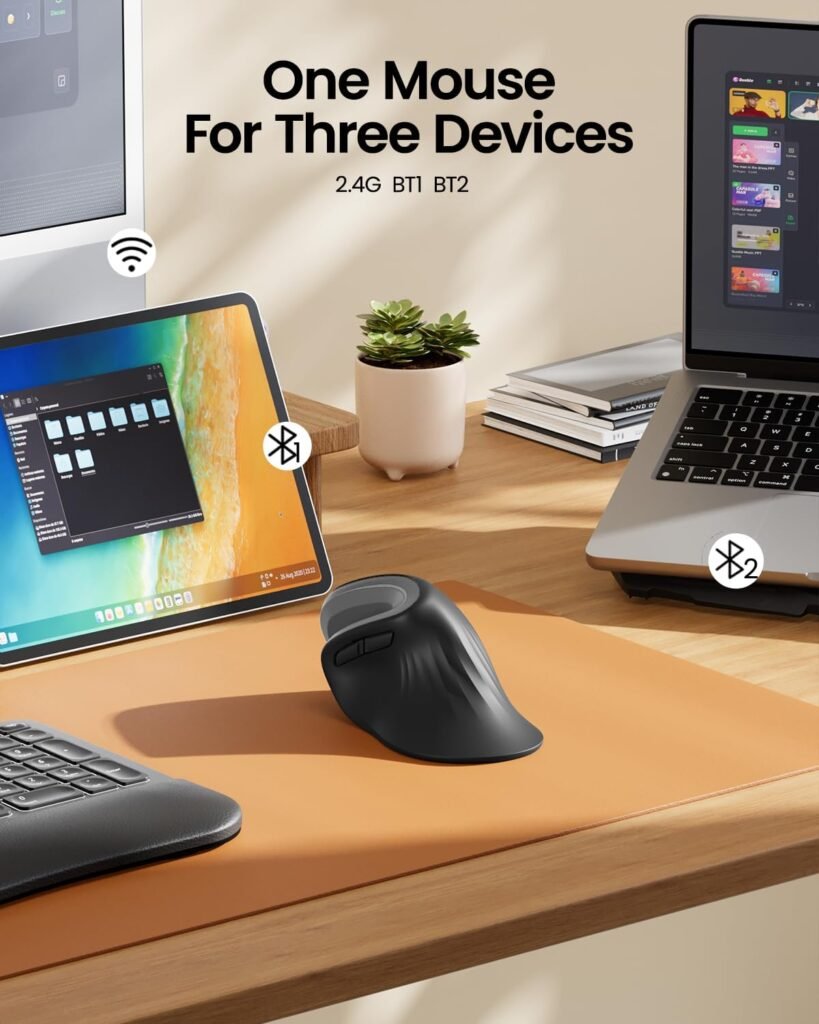 Ratón ProtoArc EM11 conectado a tres dispositivos mediante Bluetooth y USB inalámbrico