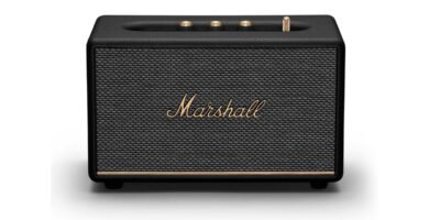 Vista frontal del altavoz Marshall Acton III en color negro con logo dorado y rejilla clásica estilo amplificador.